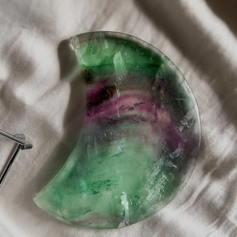 luna in Fluorite Arcobaleno